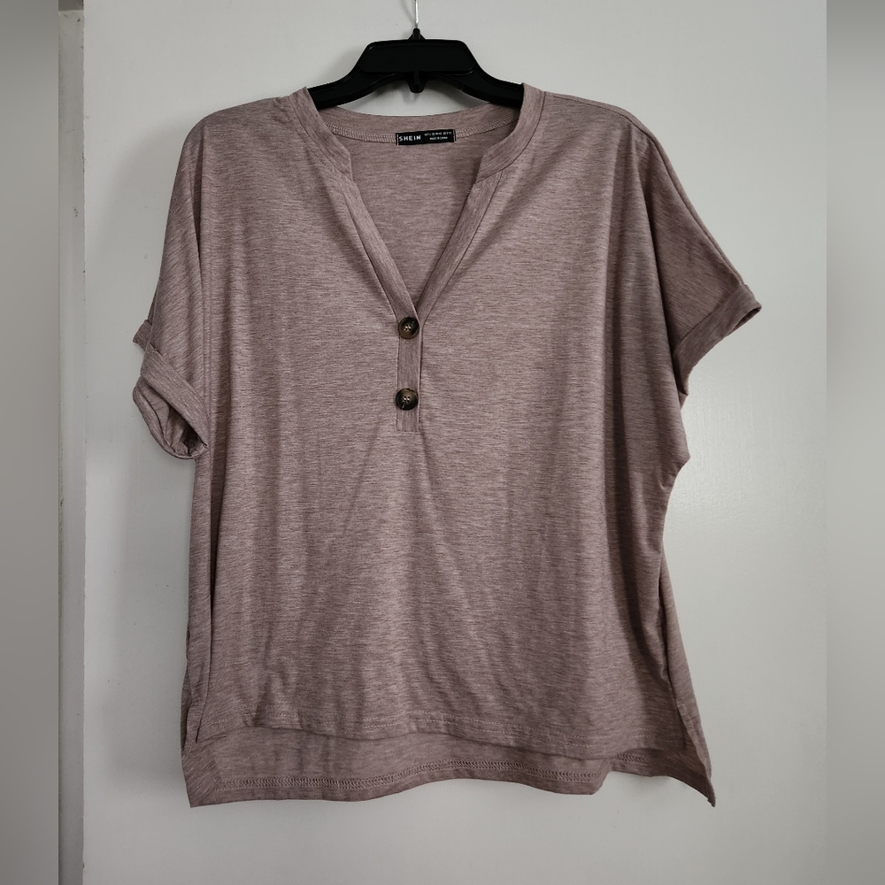 Light brown short sleeve tshirt